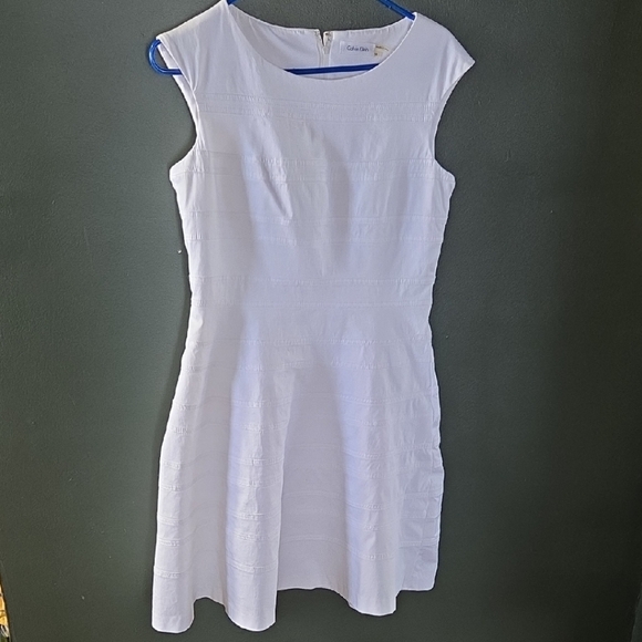 Calvin Klein White Textured Mini Dress Size10 - Picture 1 of 3